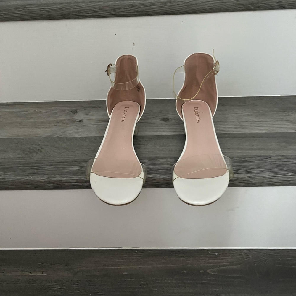 Elegant White Dufannie Sandals